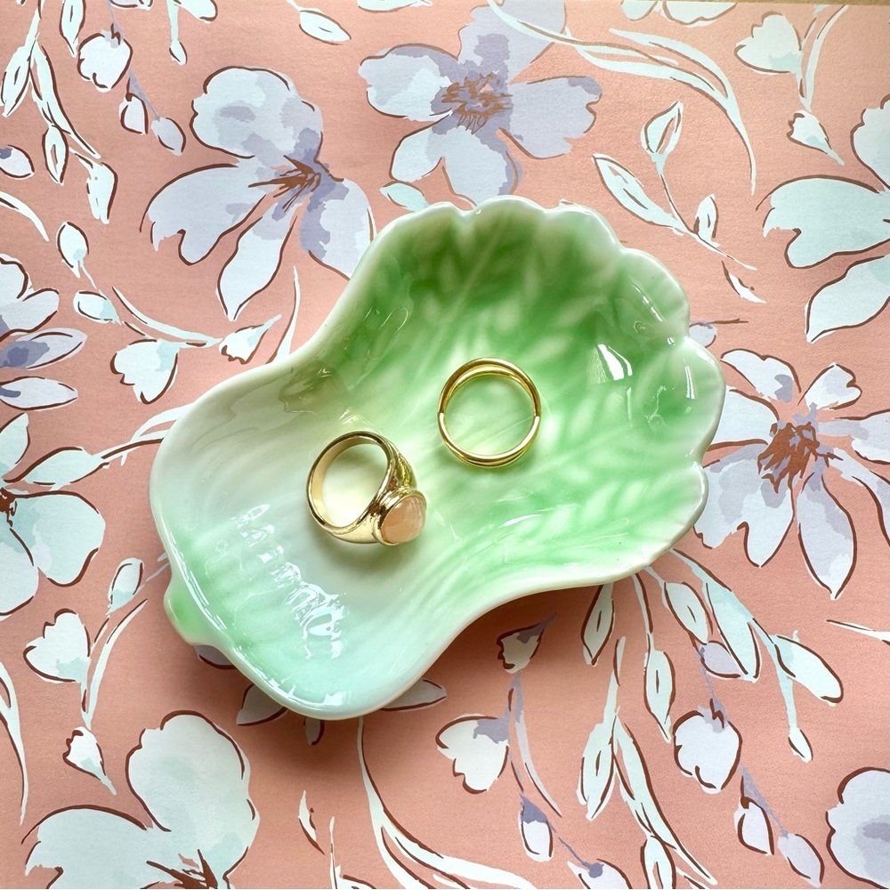 Antique Mint Green Ceramic Lettuce Dish